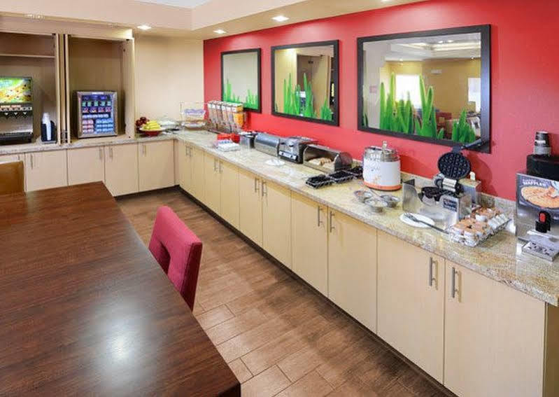 Hotel Towneplace By Marriott Westchase 3*